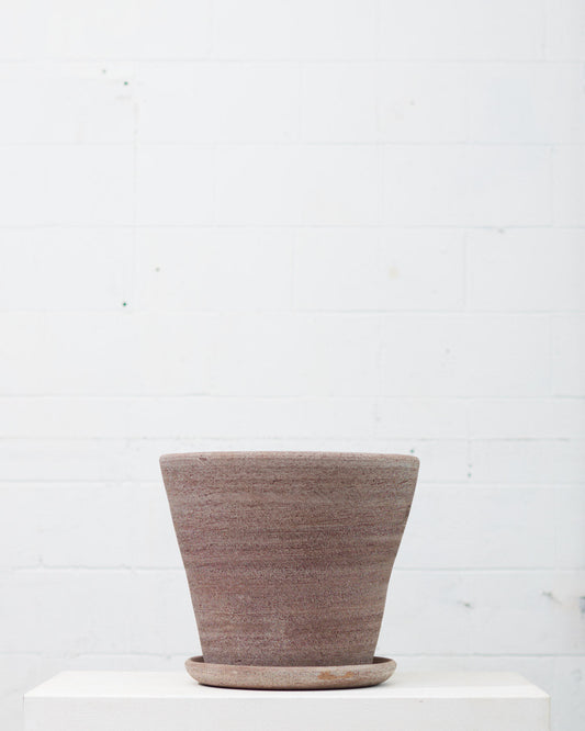 Bergs Potter Julie Raw-Spun Pot with Drainage and Tray | 17.7 Inch Diameter — empty planter, studio photo — planter for sale by Promise Supply for delivery and pickup in Toronto.