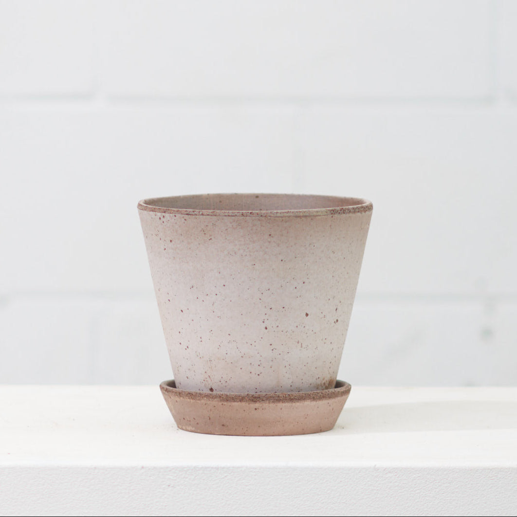 Bergs Potter Julie Pot with Drainage and Tray | 9.8 Inch Diameter — empty planter, studio photo — planter for sale by Promise Supply for delivery and pickup in Toronto.