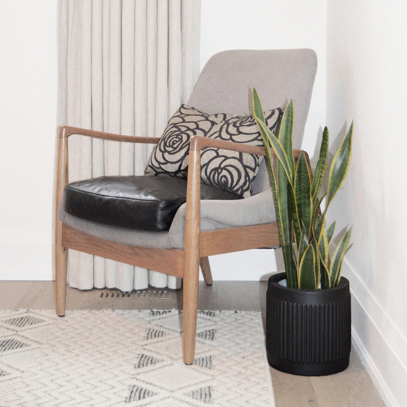 Fluted Cylinder Planter | Fits up to 14" Nursery Pot