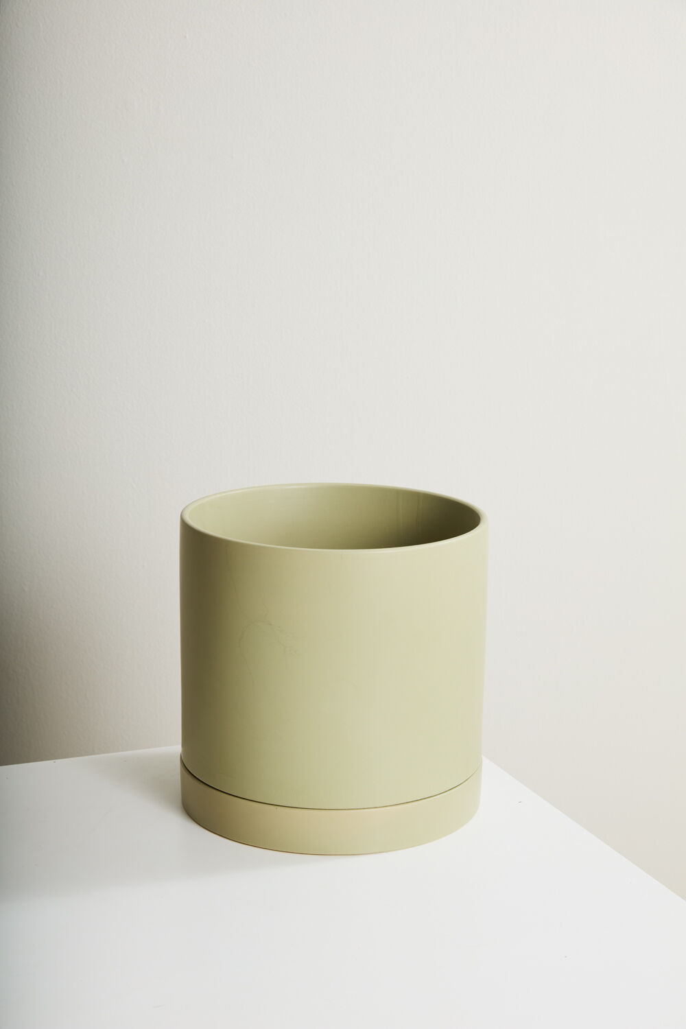 Romey Ceramic Pot with Drainage and Tray | 6 inch Diameter