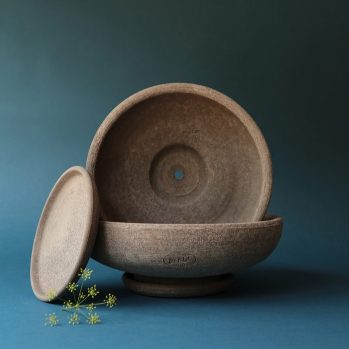 Bergs Potter Ada Bowl with Drainage and Tray | 17.7 Inch Diameter — empty planter, studio photo — planter for sale by Promise Supply for delivery and pickup in Toronto.
