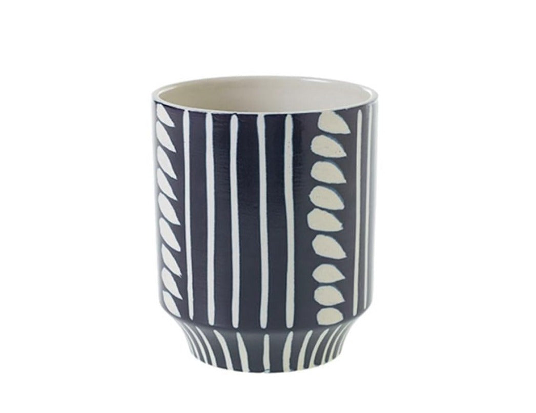 Ziva Planter Fits up to 5 inch Nursery Pot