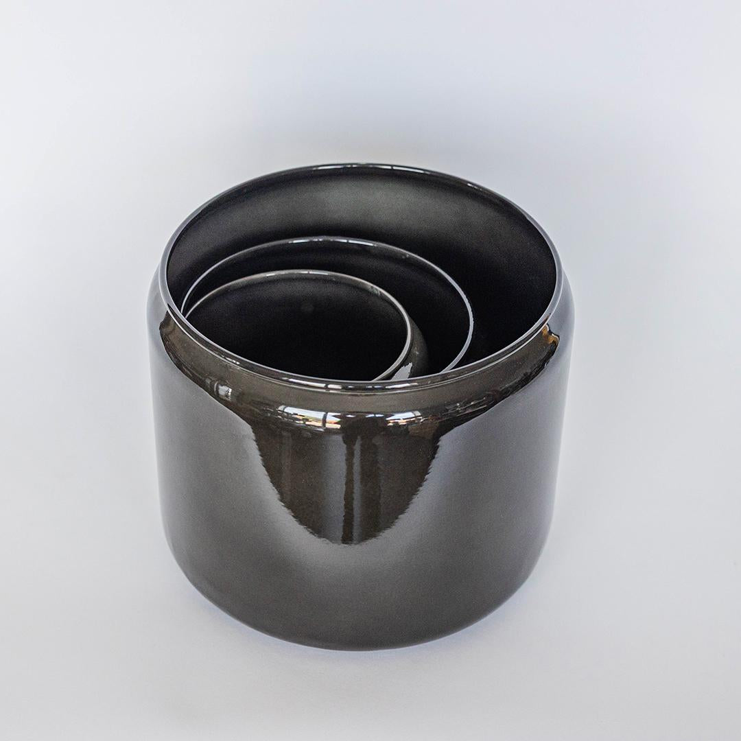 Strata Metal Planter | 9.8 inch Diameter