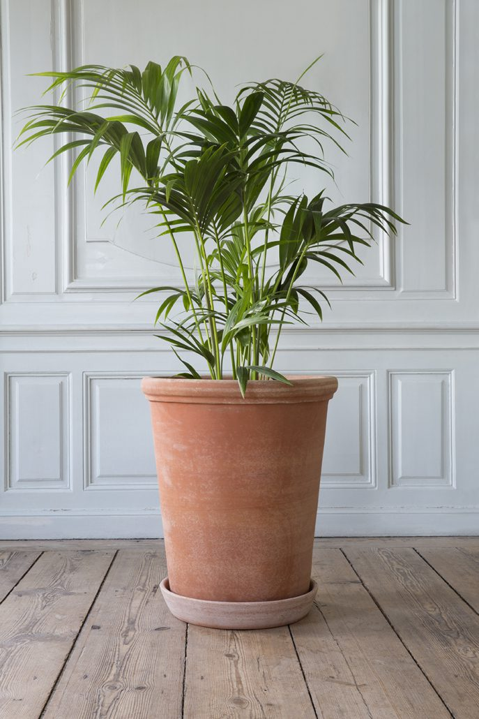 Tall Flora Pot with Drainage and Tray | 23.6 Inch Diameter