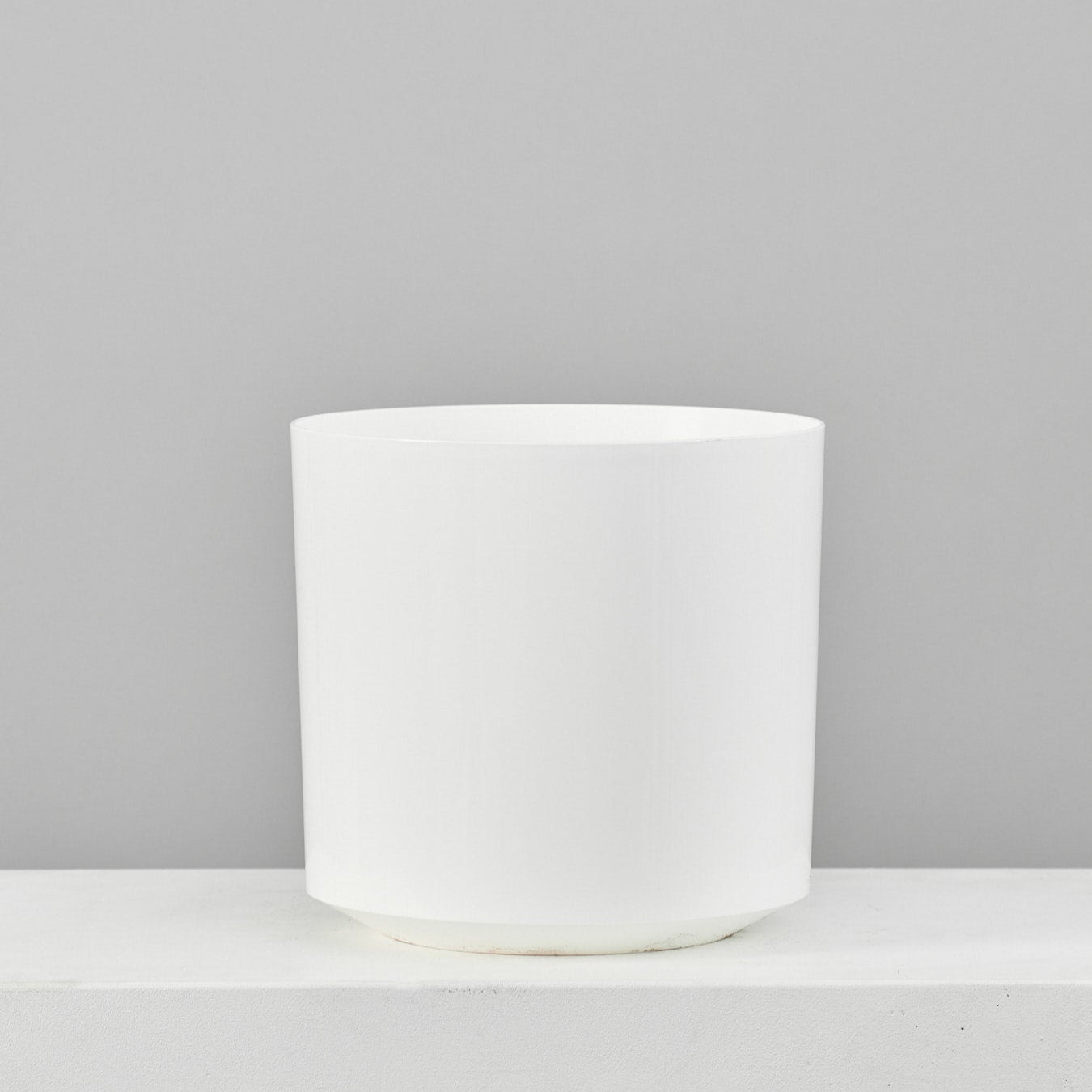 Atlas Plastic Planter in 12 inch | 10 inch Nursery Pot