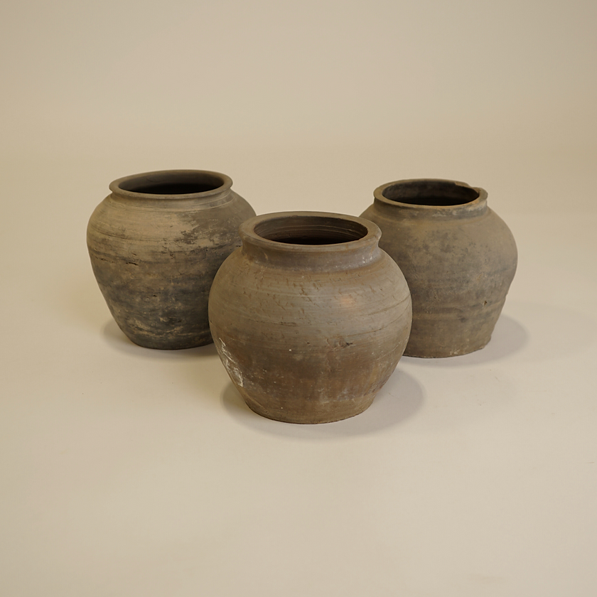 Louis I Vintage Clay Planter | 13 x 16 inches
