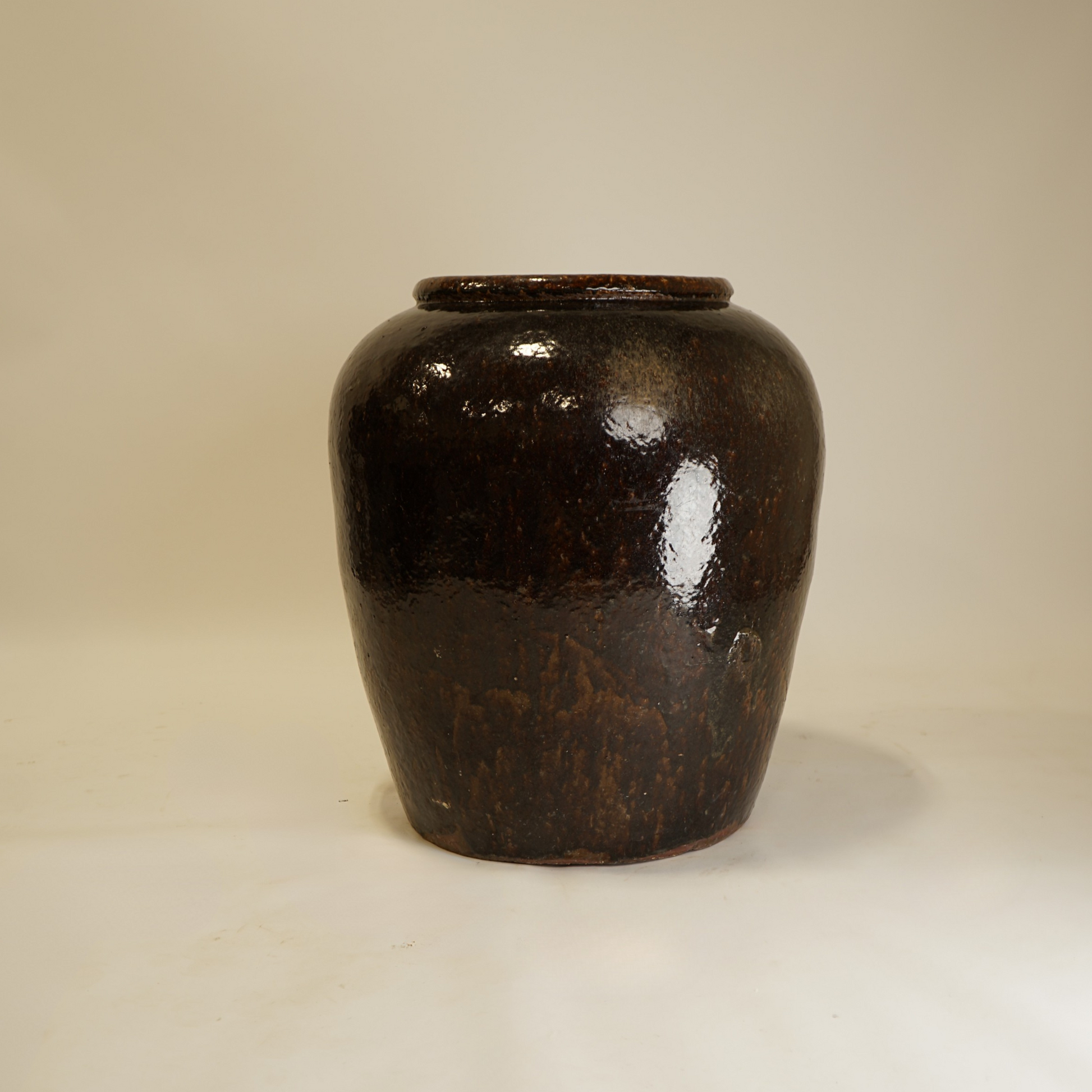 Leon Vintage Glazed Planter | 31 x 27 inches