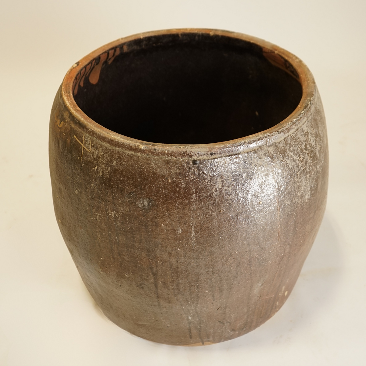 Chester Vintage Planter | 20 x 20 inches