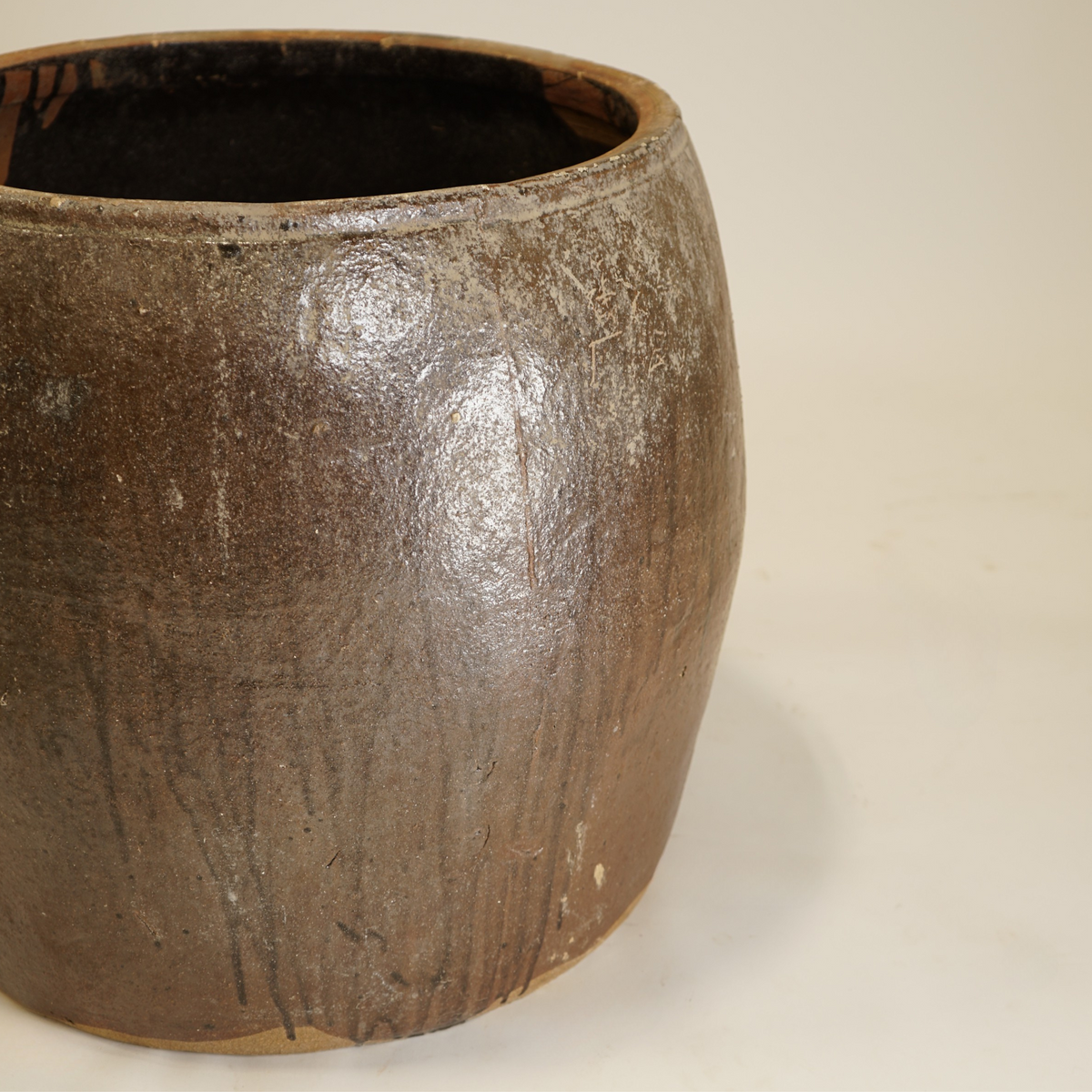 Chester Vintage Planter | 20 x 20 inches