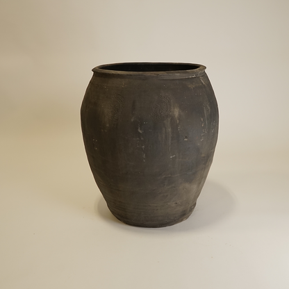 Louis V XXL Vintage Clay Planter | 24 x 19 inches