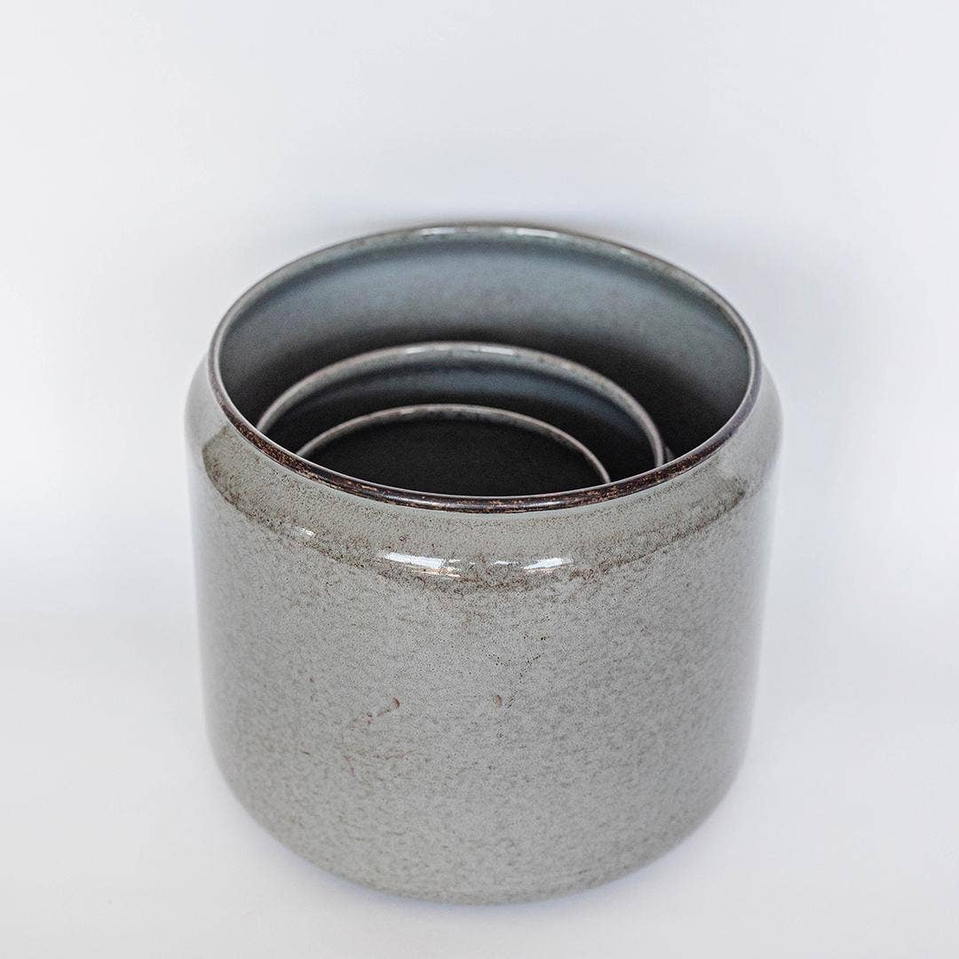 Strata Metal Planter | 9.8 inch Diameter