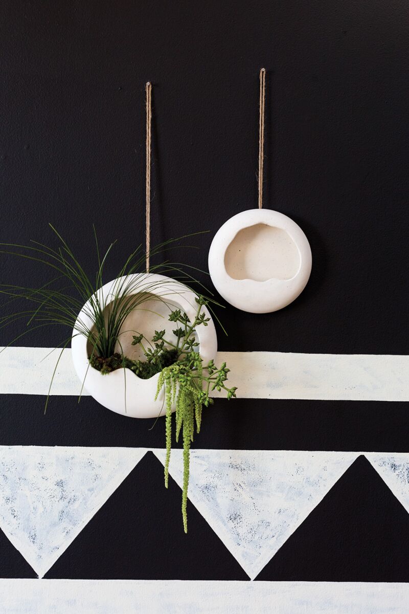 Piazza White Hanging Wall Planter