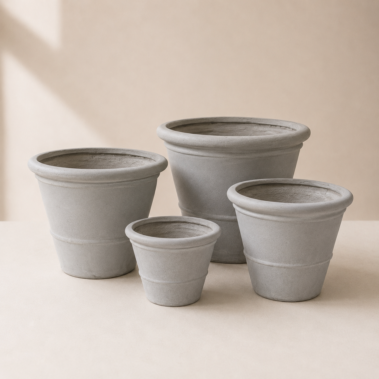 Natural Rolled Rim Portofino Planter | 9 inch Diameter