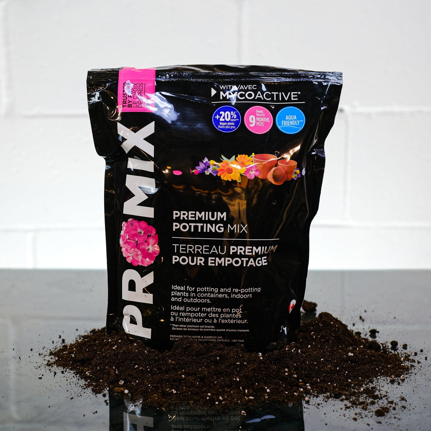 Pro Mix Premium Potting Soil 1.4KG/9L — Growing Medium bag of soil on white background — for sale by Promise Supply for delivery and pickup in Toronto.