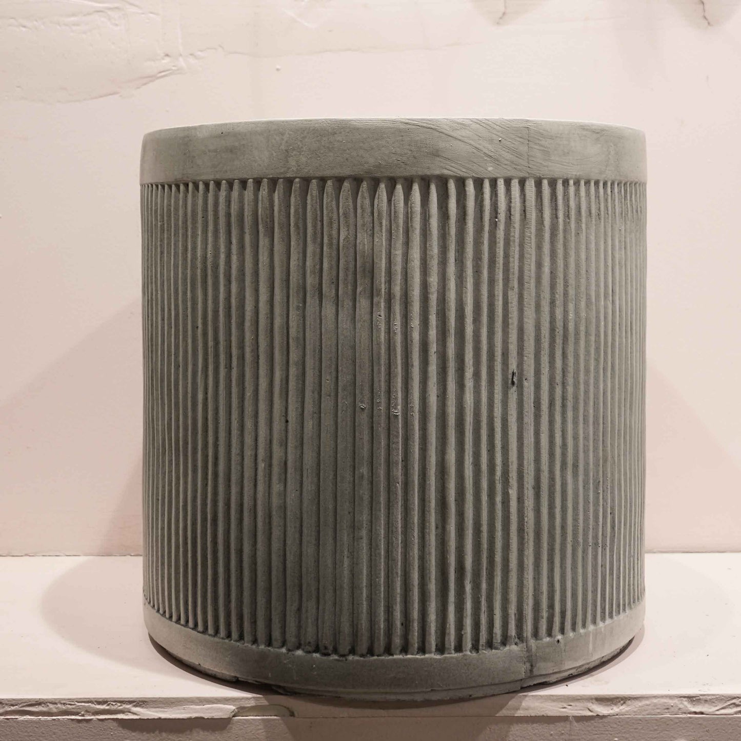 France Gray Pot with Drainage 13 inch Inner Diameter